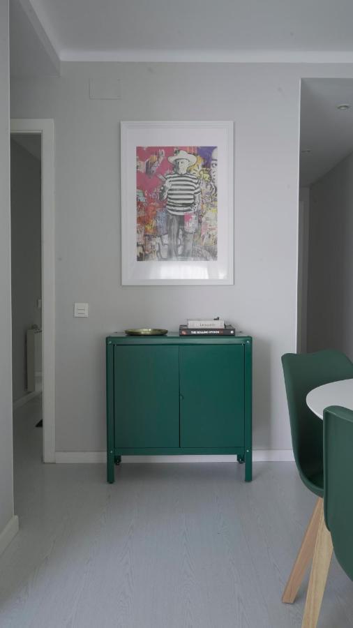At Home, In The Heart Of סיטגס מראה חיצוני תמונה